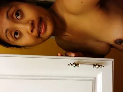 ទារក Ava Alvares ផ្តល់ឱ្យ BF blowjob និងទទួលបាន fucked