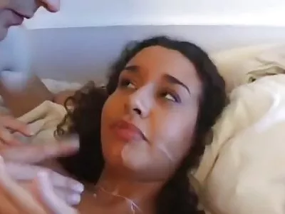 Daisy Stone និង Eliza Ibarra ម៉ាស្សា និង fucking dude