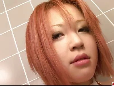 Jolee Love ត្រូវ​បាន​គេ​ចាប់​អារម្មណ៍​យ៉ាង​ខ្លាំង​បន្ទាប់​ពី​ឲ្យ​ក្បាល
